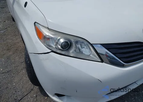 2014 Toyota Sienna Le V6 8 Passenger из США, поврежденный, VIN 5TDKK3DC9ES496428